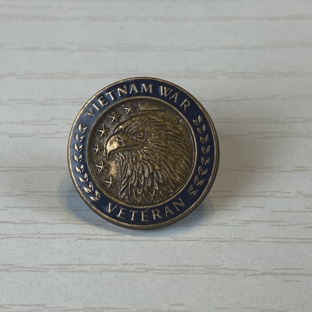 Vietnam War Veteran 50th Anniversary Eagle Commemorative Lapel Pin